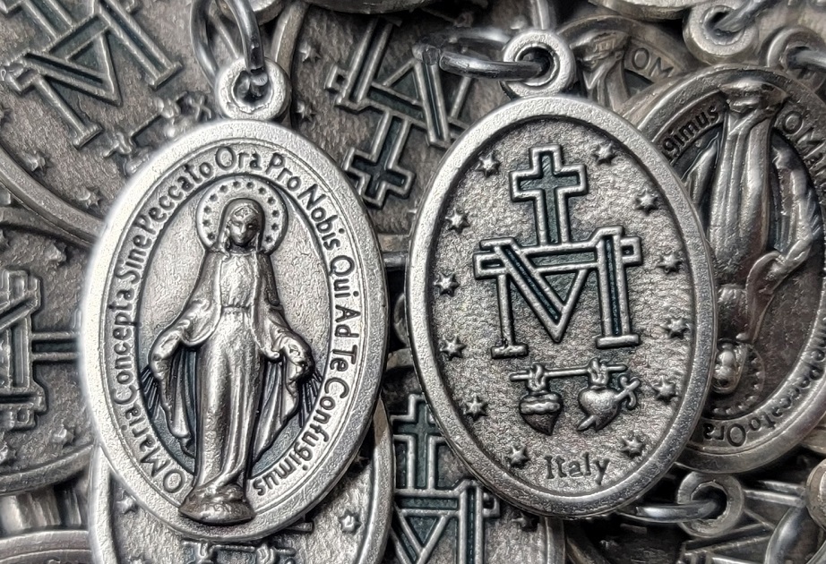 Miraculous Medals - Latin
